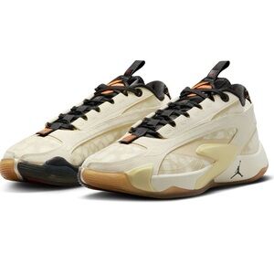 Nike Air Jordan Luka 2 Mens Basketball Shoes Tan DX8733-100 VNDS Size 12 NWT
